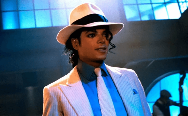 Michael:Tbn3v-Vvbw4= Hehe