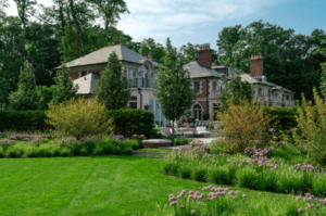 Landscaping Services to Beautify Your Outdoor Areas