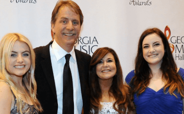 Jeff Foxworthy Wife Age: Revealing the Age Difference Between Jeff Foxworthy and His Wife